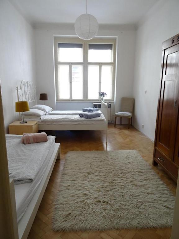 Garden Apartment On Art Nouveau Street In Central Prag Dış mekan fotoğraf