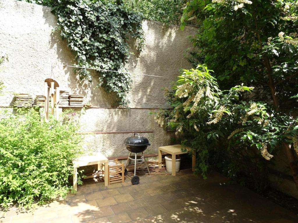 Garden Apartment On Art Nouveau Street In Central Prag Dış mekan fotoğraf