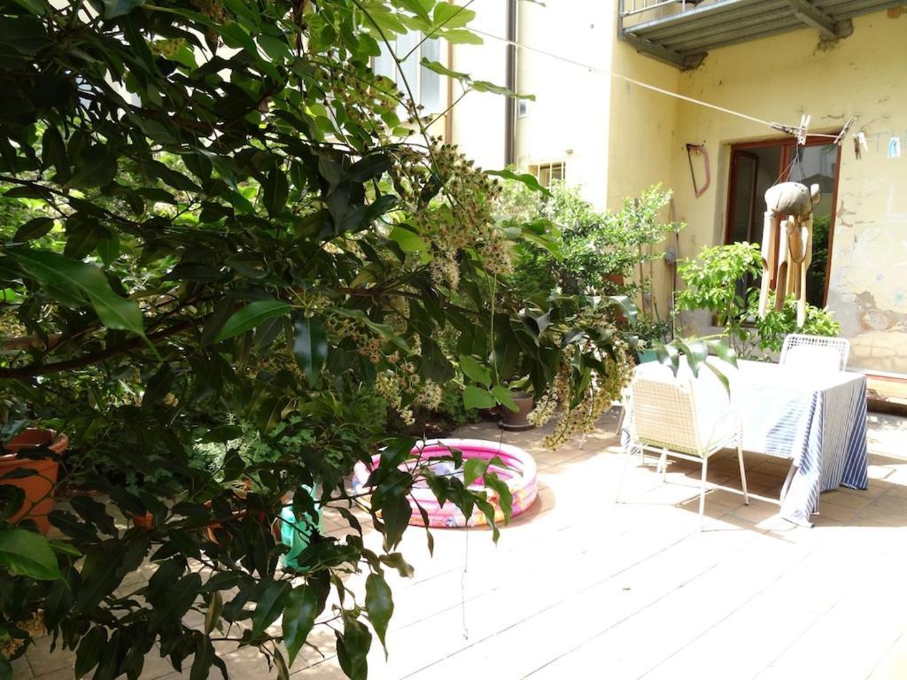 Garden Apartment On Art Nouveau Street In Central Prag Dış mekan fotoğraf